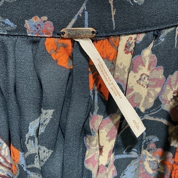 FREE People So Fine pebble crepe smocked tunic Top Small 🌟 - Picture 5 of 11